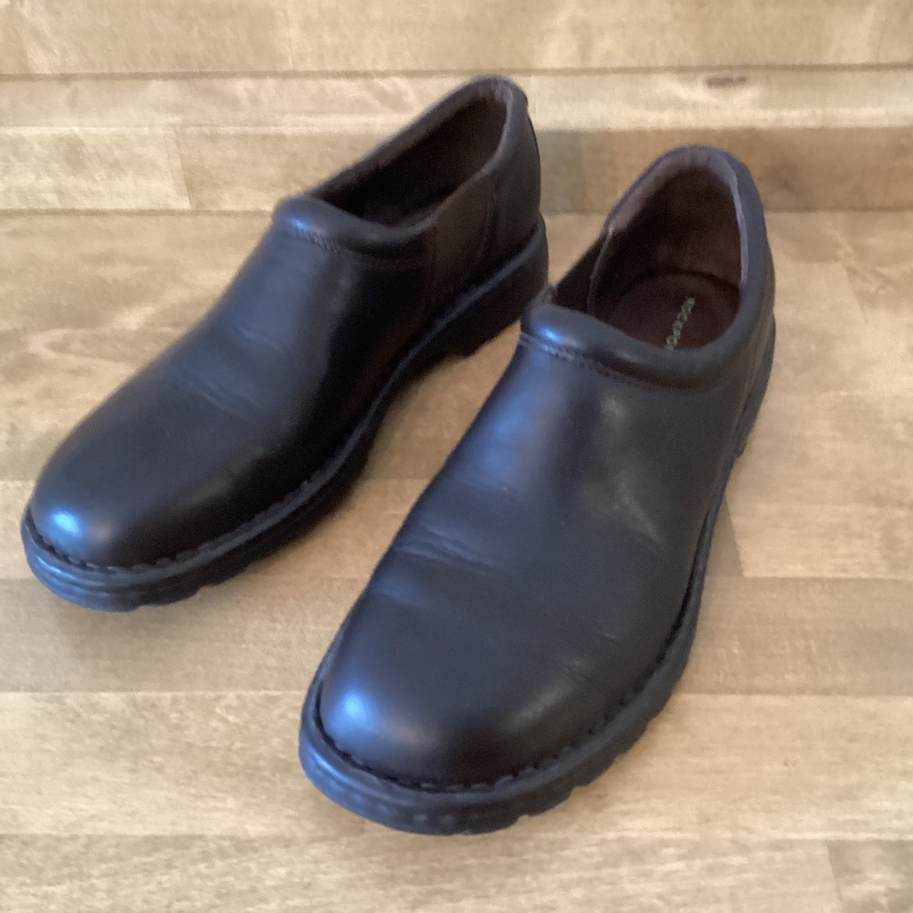 Rockport Women's Slip on Dark Brown Shoe Size 7